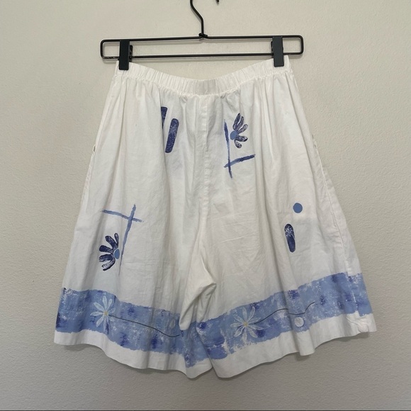Play alegre hand painted costal grandma shorts sz.M womens small spot on back - Picture 3 of 4